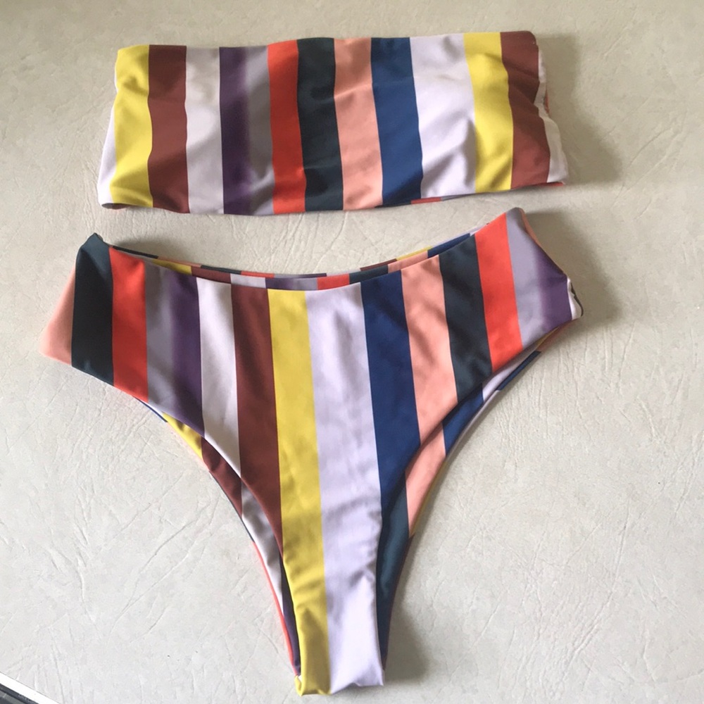 Hi Cut Striped bandeau Swimsuit